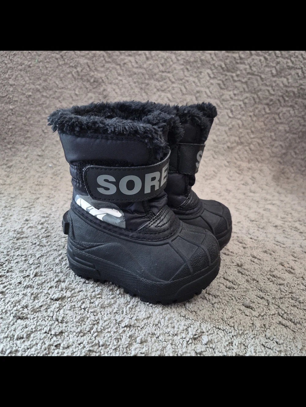 SOREL Kids' Black Winter Snow Boots - Insulated Waterproof Design  Size 5 CHILD
